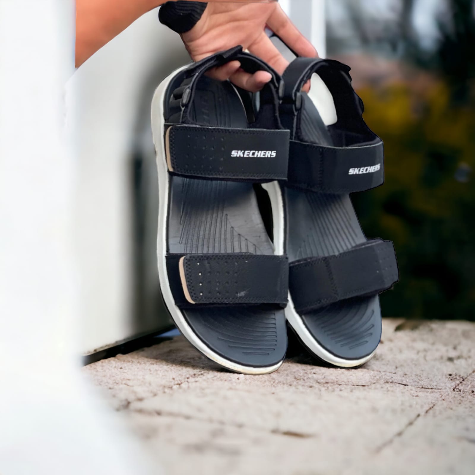 Black Sandals: Timeless Elegance, Unmatched Comfort!